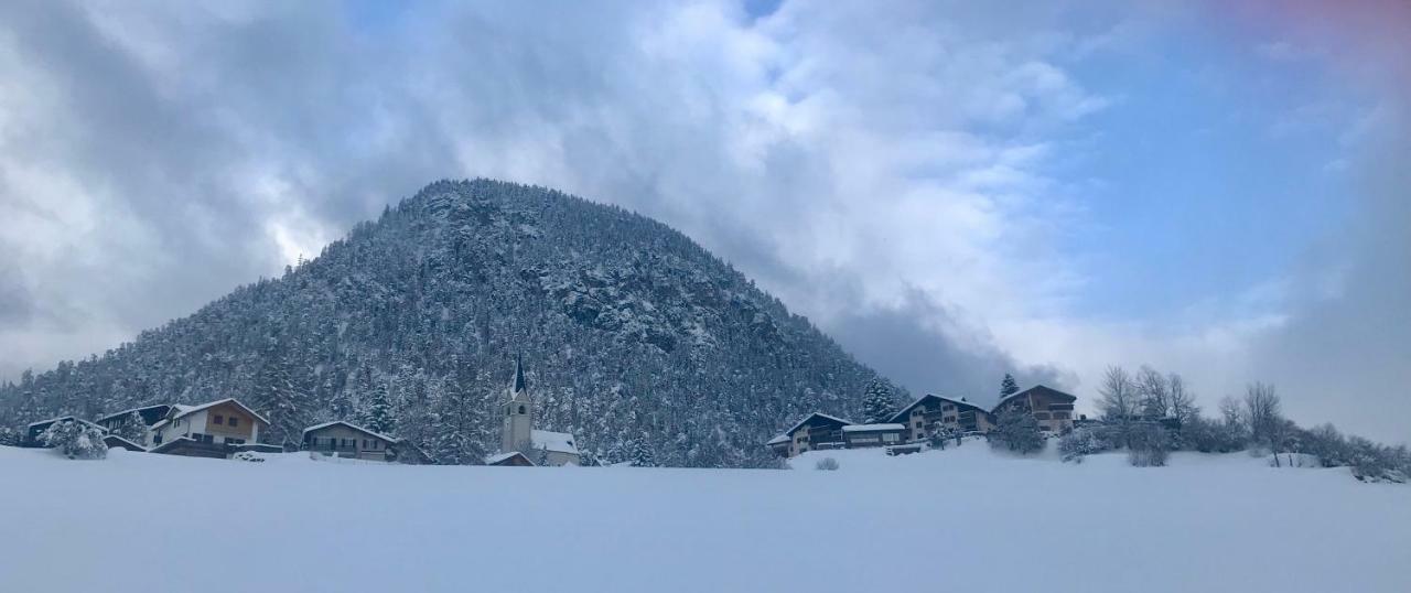 Tgesa Ferrera Vila Schmitten  Exterior foto